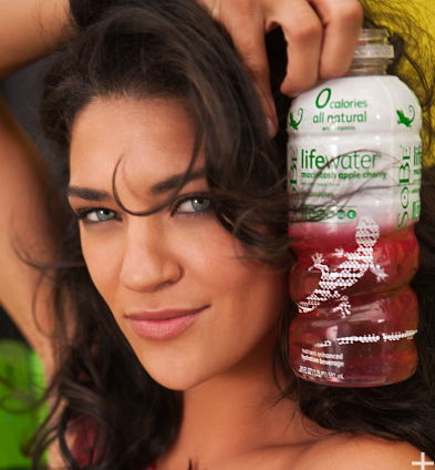 jessica szohr sobe. Jessica Szohr and Sobe Water