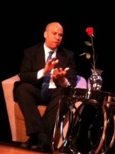 Cory Booker being interviewed by Andrew Rasiej at the #140Conf