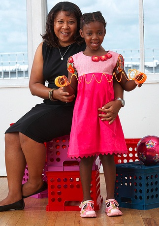 NYC Single Mom with her daughter (Photo by Jade Albert)