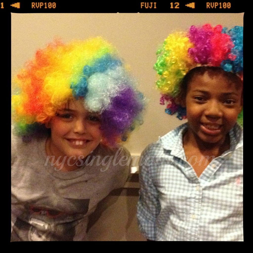 Madagascar 3 - Kids Wearing Afro Circus Wigs