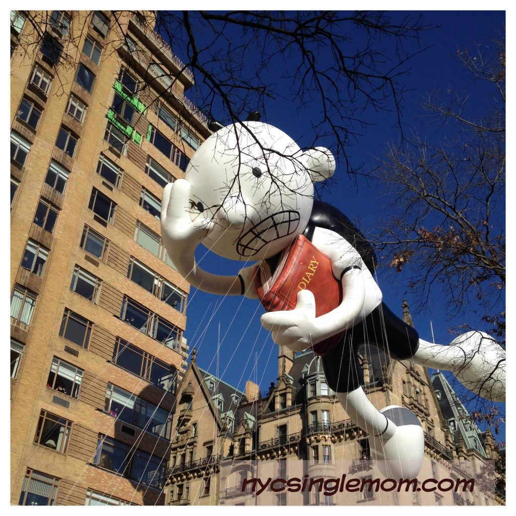 macy thanksgiving day parade balloons blow up